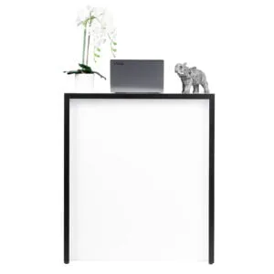 Witte winkelbalie met zwarte rand